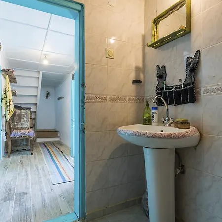 ベッド・アンド・ブレックファスト Hobbithousebademler *