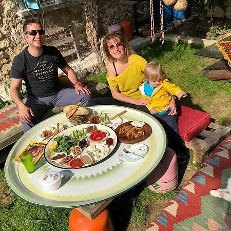 Hobbithousebademler *