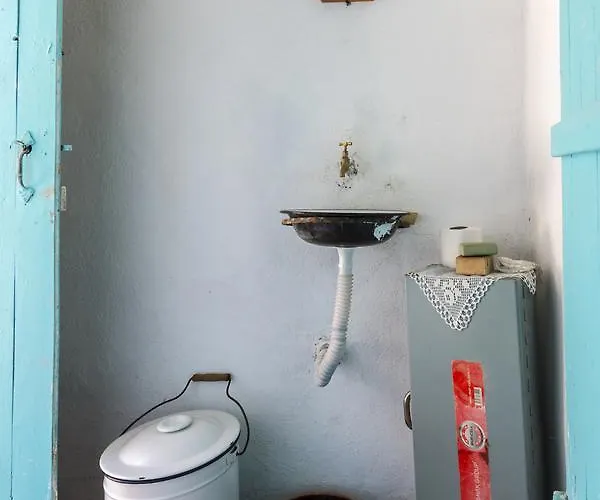 Hobbithousebademler *