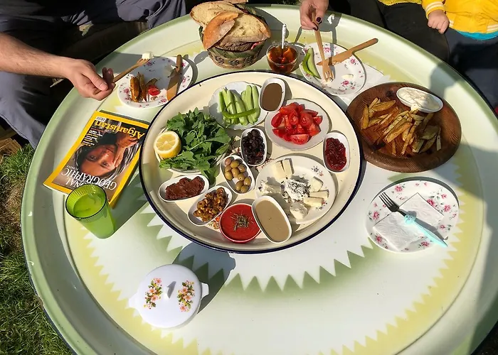 Hobbithousebademler Urla