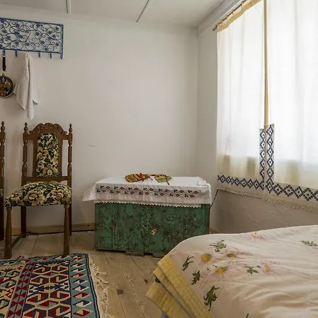 Hobbithousebademler Bed & Breakfast *