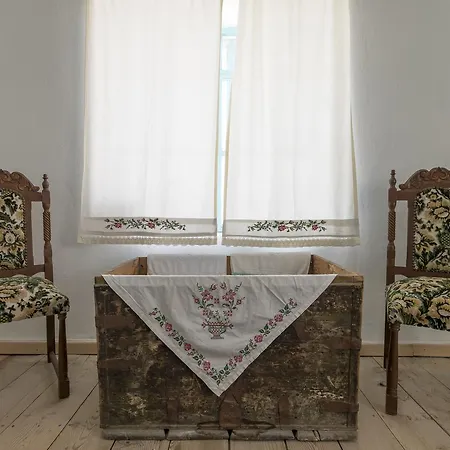 Hobbithousebademler Bed & Breakfast *