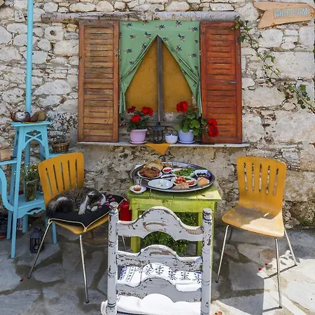 Hobbithousebademler Bed & Breakfast *