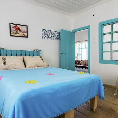 Bed & Breakfast Hobbithousebademler Urla