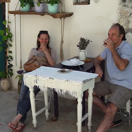 Hobbithousebademler *