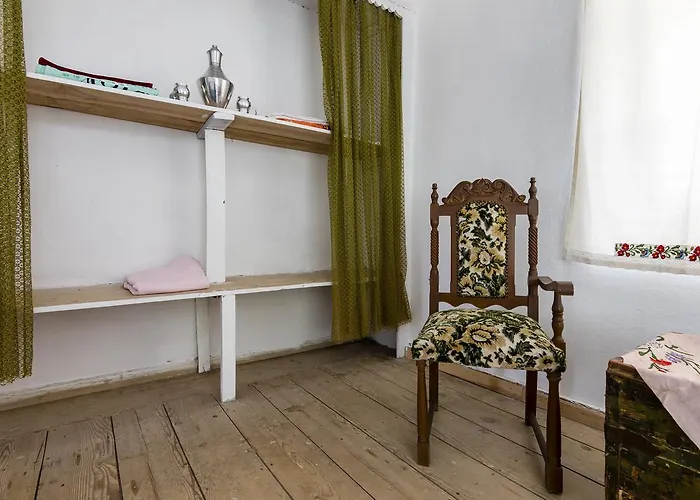 Oda ve Kahvaltı Hobbithousebademler