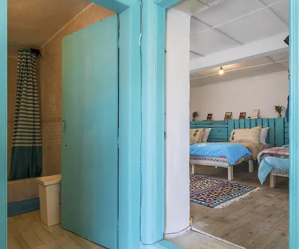 Hobbithousebademler Urla